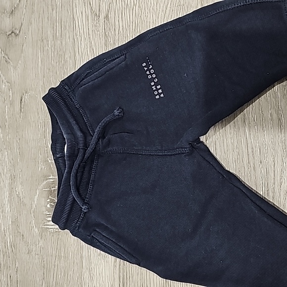 Zara boy sweatpants - Picture 2 of 8